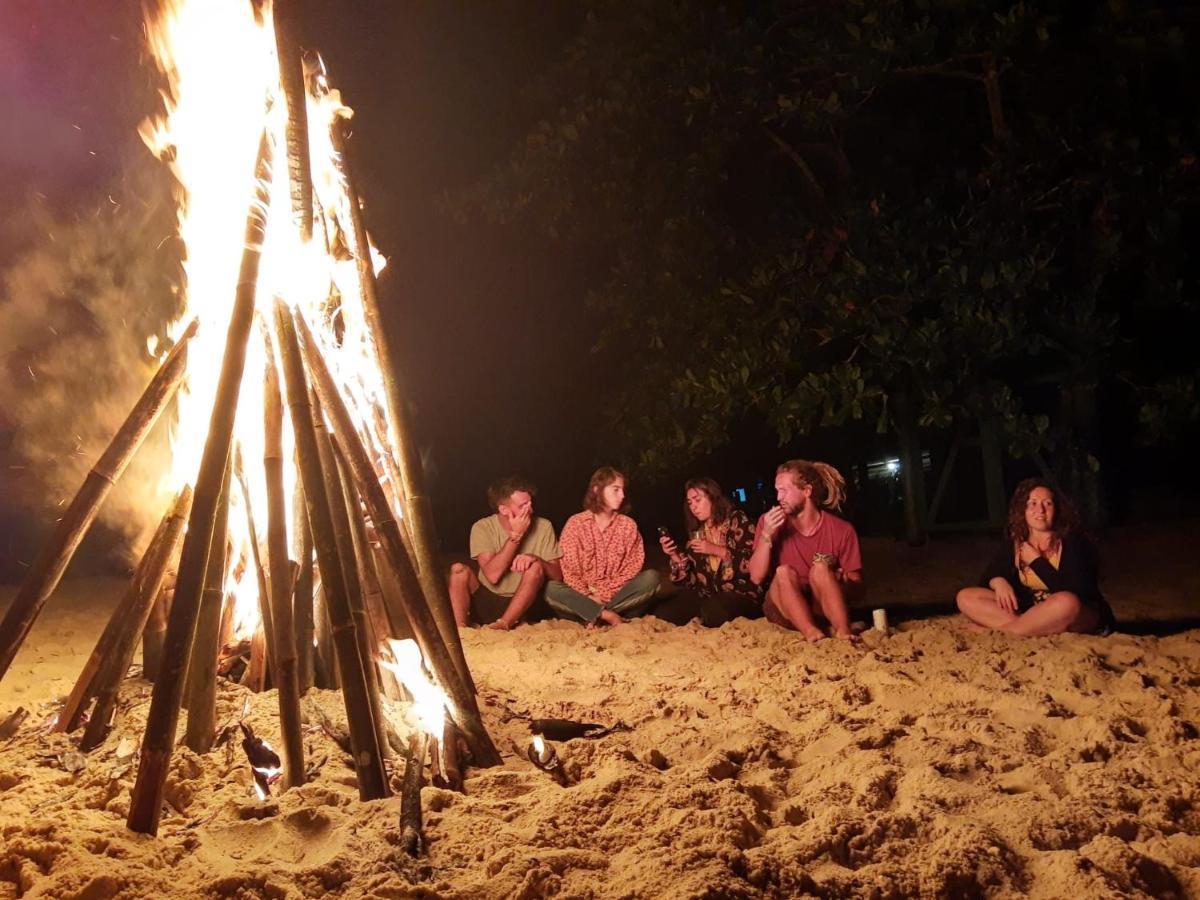 Hostel Tropico De Capricornio - Tenorio Ubatuba Dış mekan fotoğraf